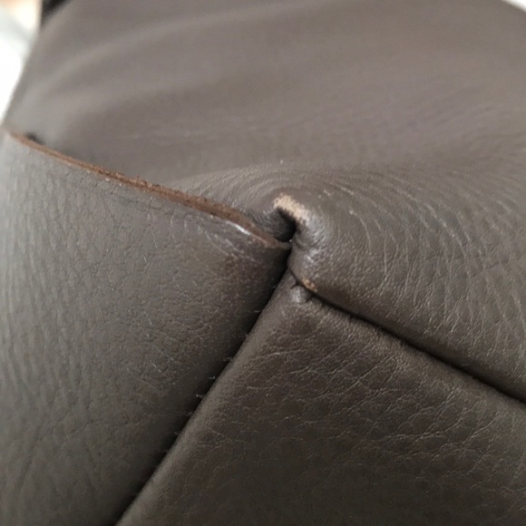 Madewell • The Tall Glasgow Satchel - Picture 6 of 8